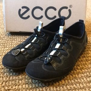 Ecco Vibration ll Toggle Sneaker sz39 size 8.5